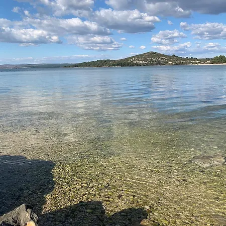 Bura Διαμέρισμα Σίμπενικ