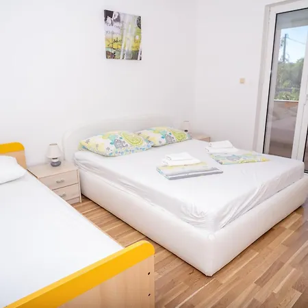 Bura Διαμέρισμα *